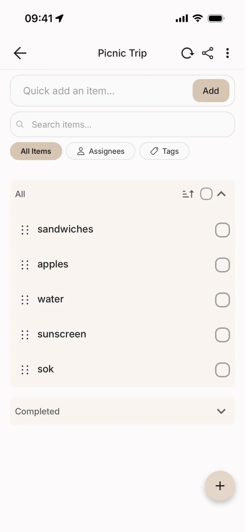 The saved Picnic Trip list with sandwiches, apples, water, sunscreen, and sok